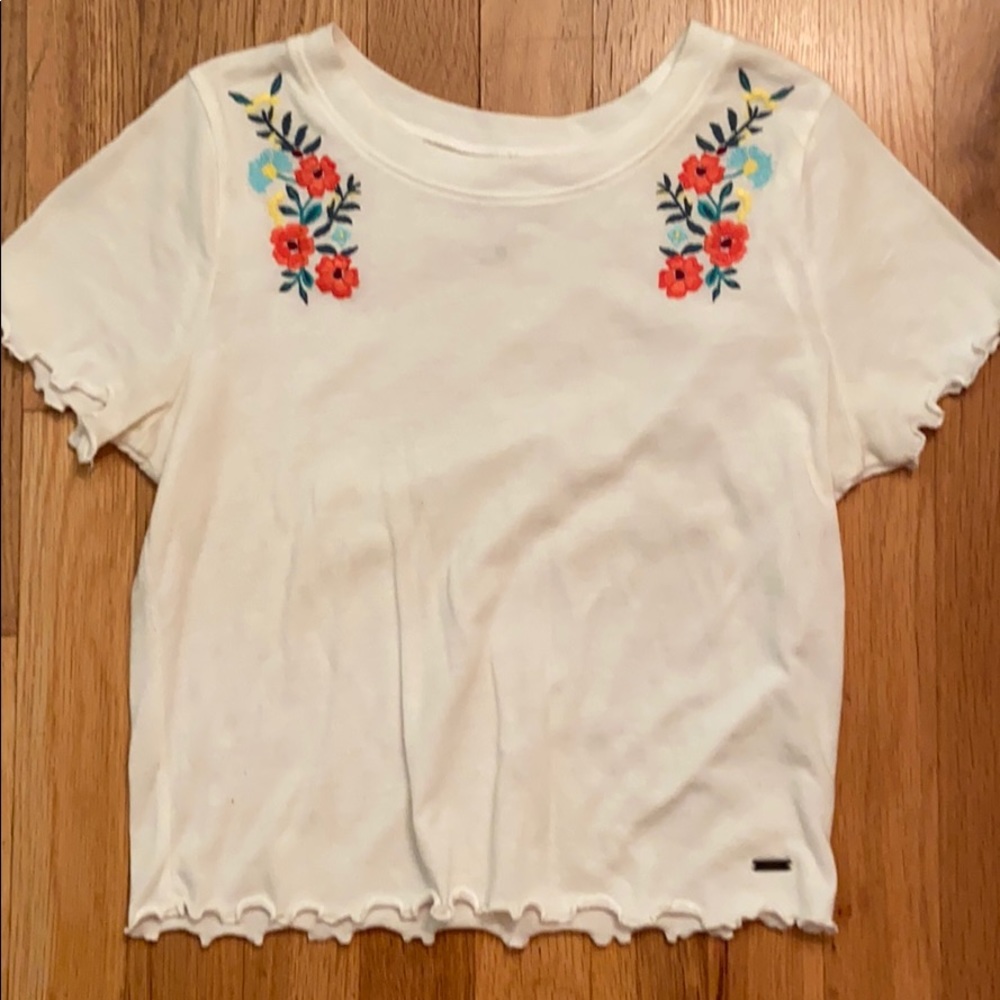 Embroidered Floral Crop Top